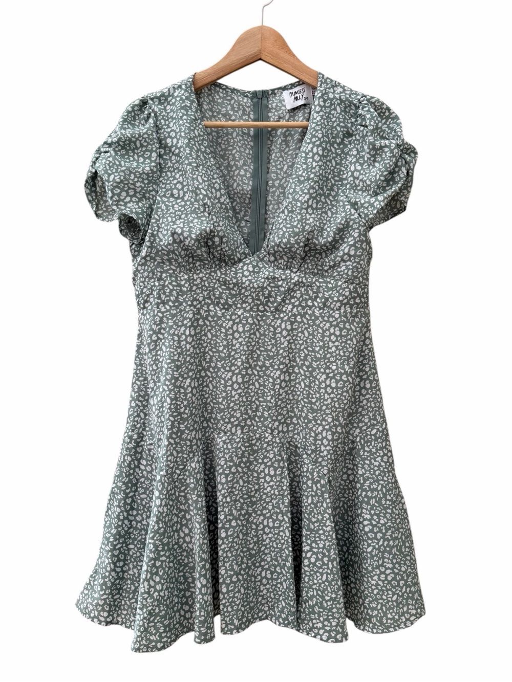 Princess Polly Green Animal Print V-Neck Ruched Short Slv Mini Dress Sz 8 Flare